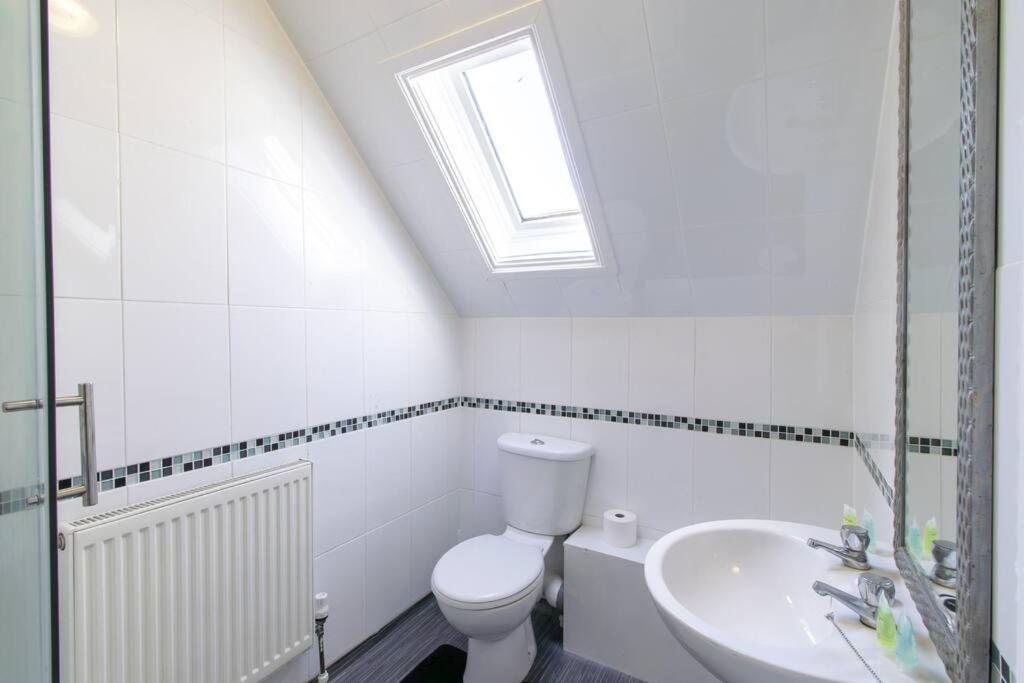 Open Mind Property - Ensuite Studio In Southsea พอร์ตสมัธ ภายนอก รูปภาพ